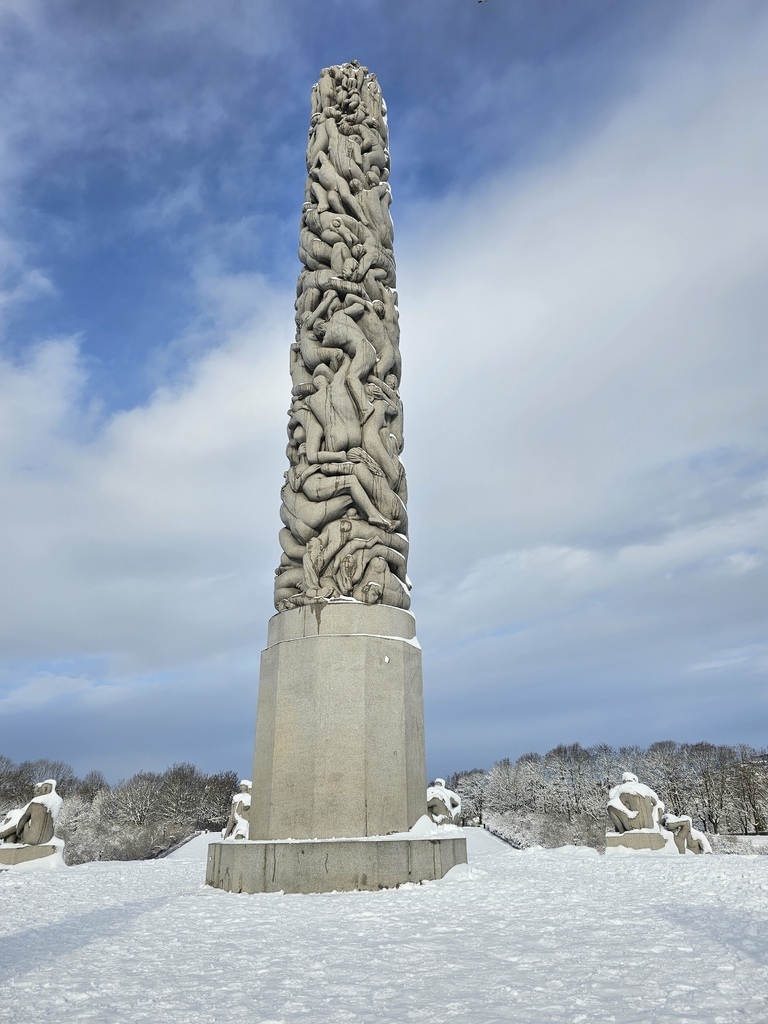 挪威旅遊║奧斯陸 Oslo║維格蘭雕塑公園 以雕像描繪的人生