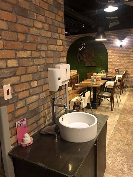 IMG_9739.jpg IMG_9739.jpg