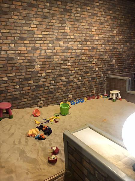 IMG_9743.jpg IMG_9743.jpg