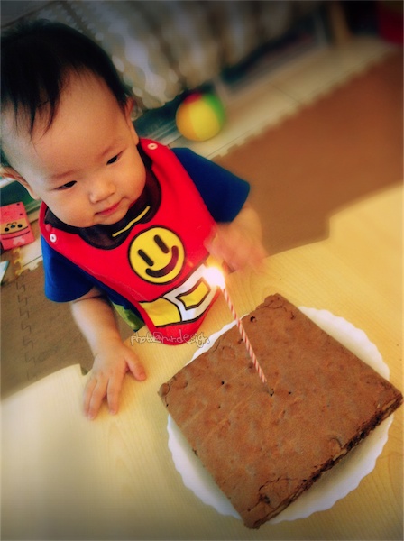 Thor一歲了~布朗尼生日蛋糕-01 Thor一歲了~布朗尼生日蛋糕-01