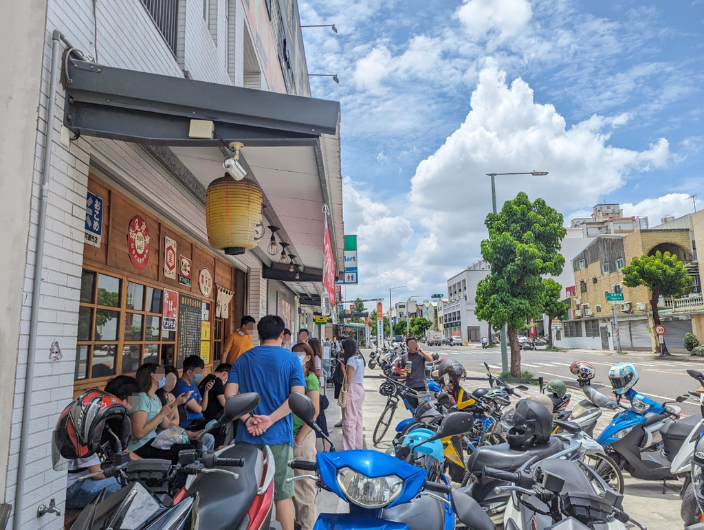 鶴昇町拉麵,台南平價拉麵推薦,永康大橋拉麵店9.jpg