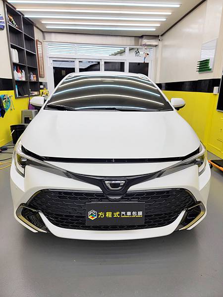 台南方程式汽車包膜推薦,Corolla Sport消光犀牛皮貼膜1.jpg