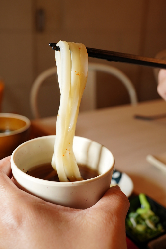 台南東區必吃美食！裕樂亭日式家庭料理&麵食│麻婆豆腐滑順/燒