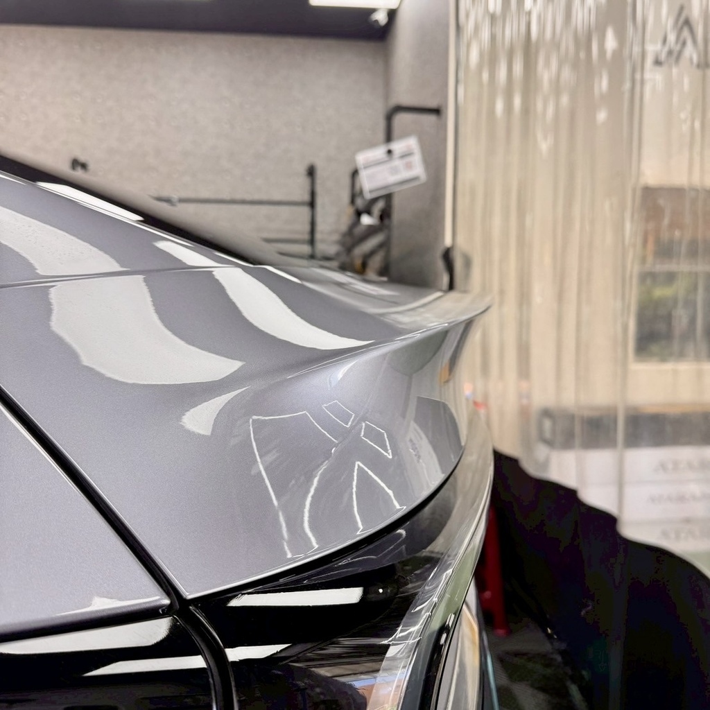 【台南汽車包膜】【 Tesla Model Y 】 冰川藍犀