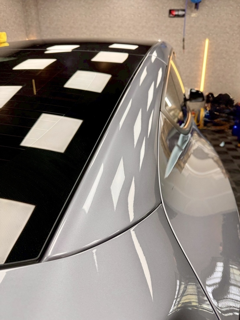 【台南汽車包膜】【 Tesla Model Y 】 冰川藍犀