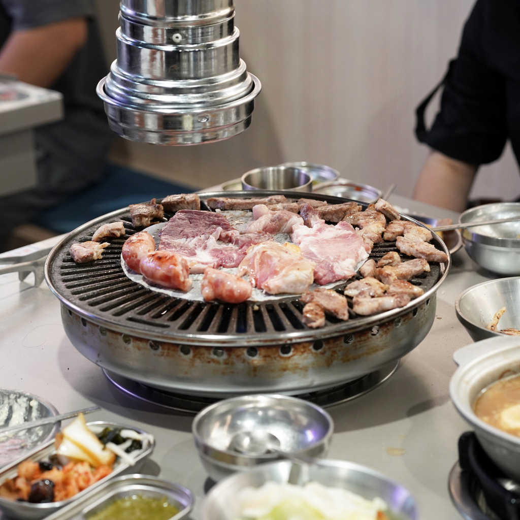 【台中吃到飽餐廳推薦】平價也能爽快吃肉！肉夯夯韓式燒肉吃到飽