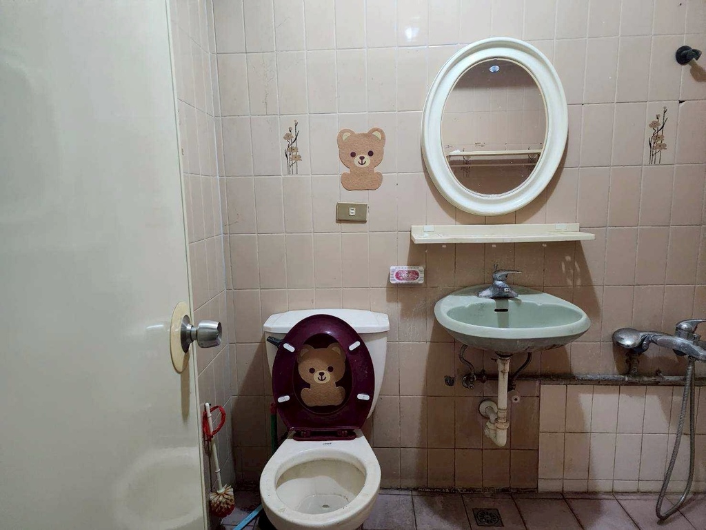 高雄老屋翻新推薦│韻森室內設計│打造暖心米色調平層退休宅│舒