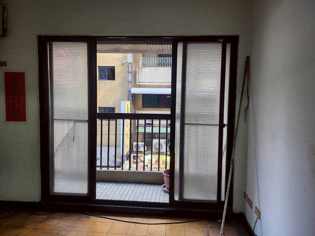 高雄老屋翻新推薦│韻森室內設計│打造暖心米色調平層退休宅│舒