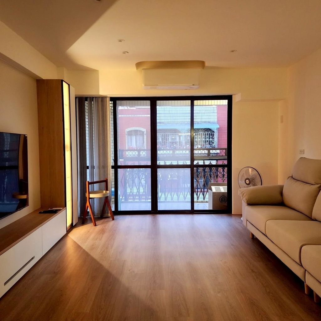 高雄老屋翻新推薦│韻森室內設計│打造暖心米色調平層退休宅│舒