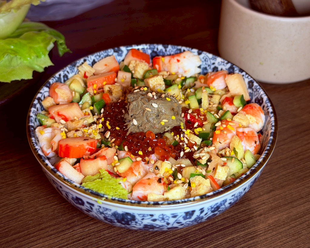 高雄燒肉推薦｜鐵人燒肉氛圍滿分｜精緻和牛盛合套餐｜日本A5和