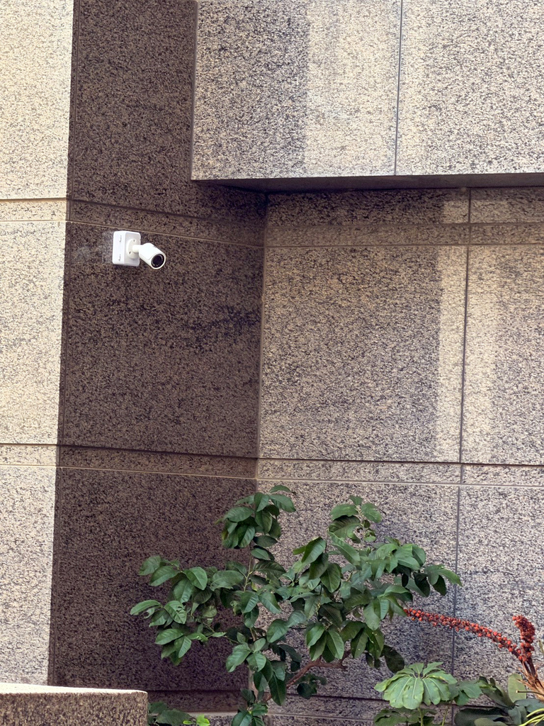 高雄監視器推薦│藏鋒科技監視器│居家安全升級│停車場不再有死 高雄監視器推薦│藏鋒科技監視器│居家安全升級│停車場不再有死