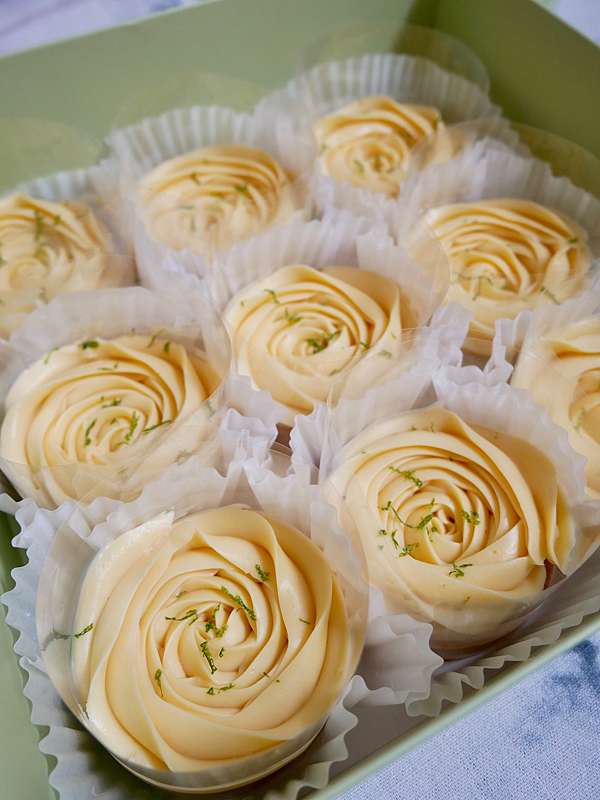 甜點 超夢幻玫瑰造型檸檬塔 等半年才能吃得到 台中cream Tea家常檸檬塔 吉先生與吉太太的吉霸婚生活 痞客邦