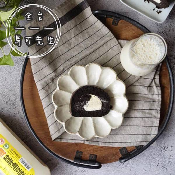 IG_huang.ping_-巧克力燕麥豆漿蛋糕捲+馬可先生有機發芽濃豆漿-01.jpg