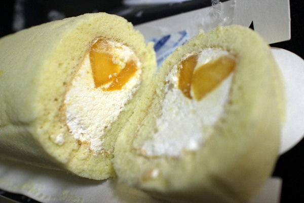 張媽媽甜點王國手工瑞士捲:{宅配美食}口碑卷NO.61!~勇敢單親張媽媽甜點王國手工瑞士捲,新鮮限量的好滋味甜點 張媽媽甜點王國手工瑞士捲:{宅配美食}口碑卷NO.61!~勇敢單親張媽媽甜點王國手工瑞士捲,新鮮限量的好滋味甜點