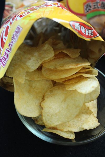 湖池屋酸叭姆久-清爽梅子/泰式酸辣:{宅配美食}湖池屋酸叭姆久-清爽梅子/泰式酸辣!~日本零食獨家進口酸辣洋芋片 湖池屋酸叭姆久-清爽梅子/泰式酸辣:{宅配美食}湖池屋酸叭姆久-清爽梅子/泰式酸辣!~日本零食獨家進口酸辣洋芋片