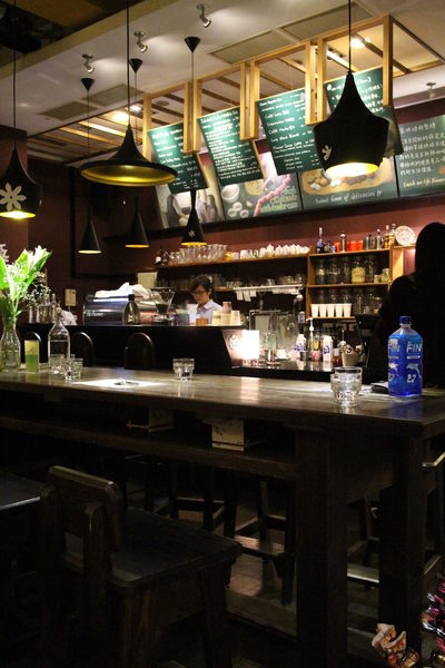 費奧納咖啡(光華店):{高雄}Cafe' Fiona費奧納咖啡!結合Food & Beverage的人文書香空間 費奧納咖啡(光華店):{高雄}Cafe' Fiona費奧納咖啡!結合Food & Beverage的人文書香空間