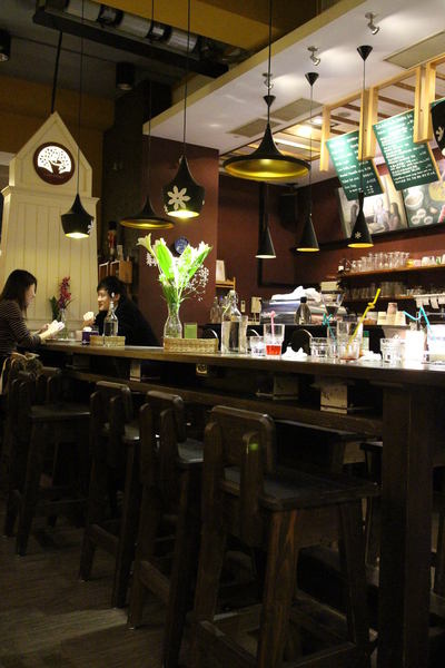 費奧納咖啡(光華店):{高雄}Cafe' Fiona費奧納咖啡!結合Food & Beverage的人文書香空間 費奧納咖啡(光華店):{高雄}Cafe' Fiona費奧納咖啡!結合Food & Beverage的人文書香空間