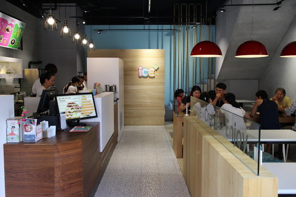 iCE+ 艾司加冰屋:{高雄}口碑卷NO.53!~iCE+ 艾司加冰屋!夏天來吃冰嚕!.義式手工雪花斯諾.刨冰專賣店 iCE+ 艾司加冰屋:{高雄}口碑卷NO.53!~iCE+ 艾司加冰屋!夏天來吃冰嚕!.義式手工雪花斯諾.刨冰專賣店