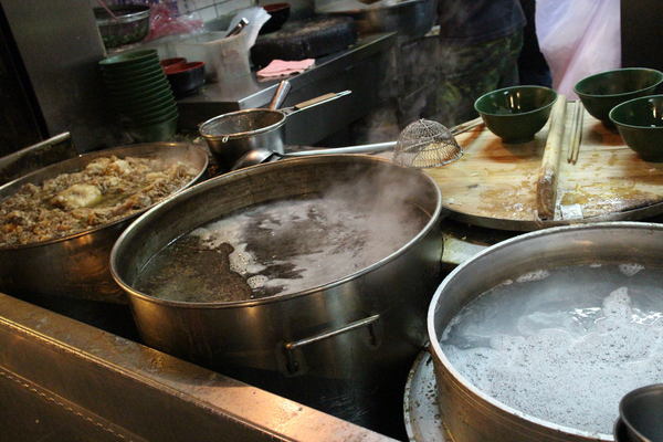 林東芳牛肉麵:{台北}林東芳牛肉麵!~口耳相傳的30年老味道.冠軍首府牛肉麵 林東芳牛肉麵:{台北}林東芳牛肉麵!~口耳相傳的30年老味道.冠軍首府牛肉麵