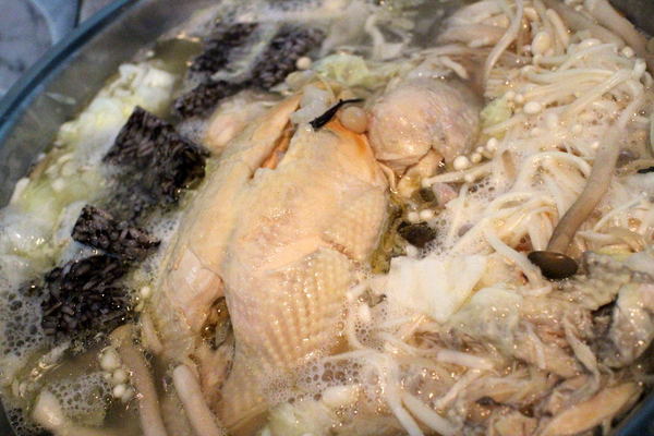 123養生雞湯:{宅配美食}口碑卷NO.37!~取暖美食:【123養生雞湯】暖身百菇雞湯-不只美味,更安心 123養生雞湯:{宅配美食}口碑卷NO.37!~取暖美食:【123養生雞湯】暖身百菇雞湯-不只美味,更安心
