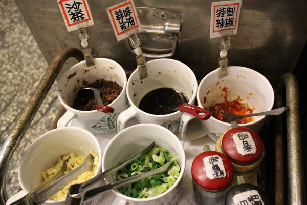 阪城菜味酒場:{高雄}口碑卷NO.32!西子灣現撈活海產.好味手路菜【阪城菜味酒場】 阪城菜味酒場:{高雄}口碑卷NO.32!西子灣現撈活海產.好味手路菜【阪城菜味酒場】