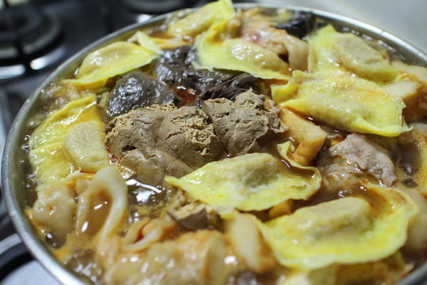 禾饌麻辣火鍋湯底:{宅配美食}【禾饌麻辣火鍋湯底 】麻辣鴨血&麻辣豆腐~ 禾饌麻辣火鍋湯底:{宅配美食}【禾饌麻辣火鍋湯底 】麻辣鴨血&麻辣豆腐~