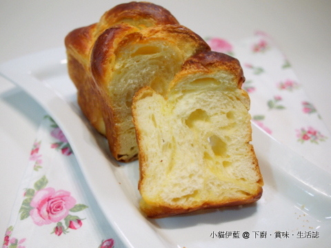 冷天中的期許——千層丹麥吐司 Danish Loaf @ 小貓伊藍 :: 痞客邦