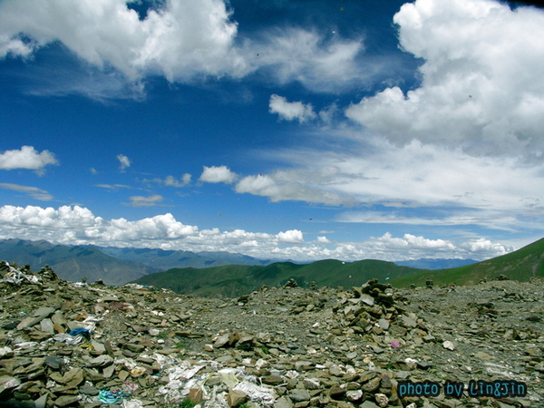 岡巴拉山頂風馬旗-4.JPG