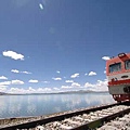 青藏鐵路穿越藏北錯雍湖