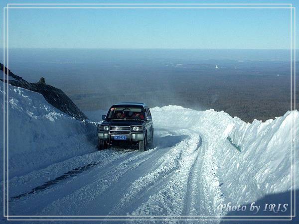 長白山倒站車與環保車-7.jpg