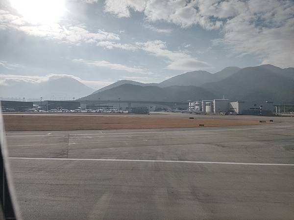 《飛行記錄》國泰航空 CX564 HKG-TPE B777- 《飛行記錄》國泰航空 CX564 HKG-TPE B777-