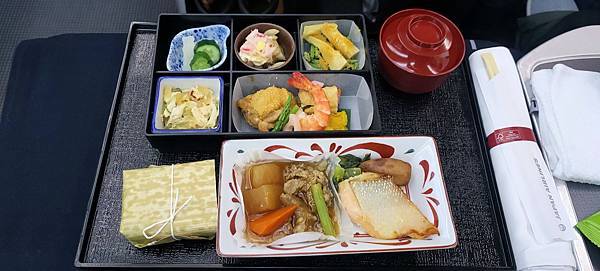 《飛行記錄》日本航空 JL99 HND-TSA B787-8