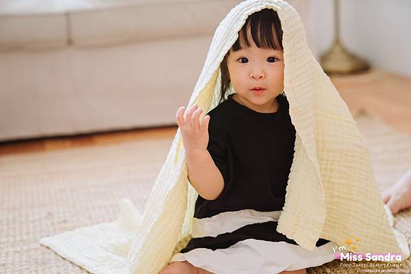 育兒|美國L'Ange 棉之境・吸水快乾、柔軟舒適・純棉紗布浴巾及多功能紗布巾推薦
