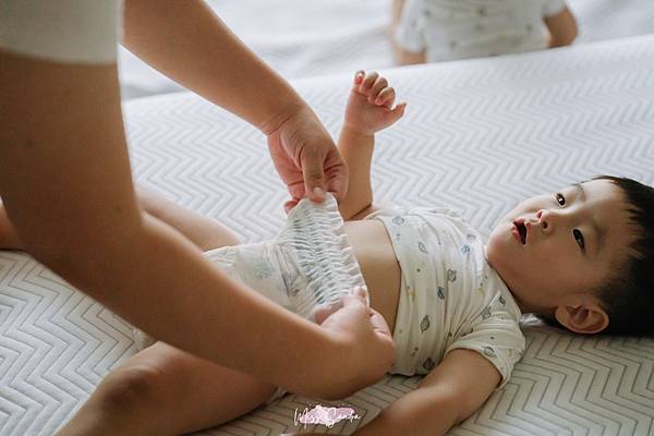 尿布評鑑｜幫寶適一級幫拉拉褲全新升級，帶給寶貝超極上的肌膚舒