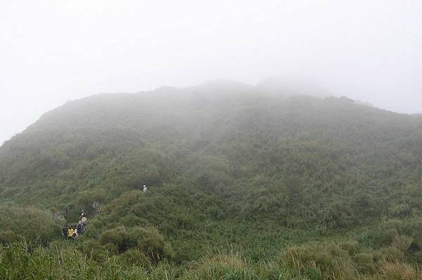 七星山東峰