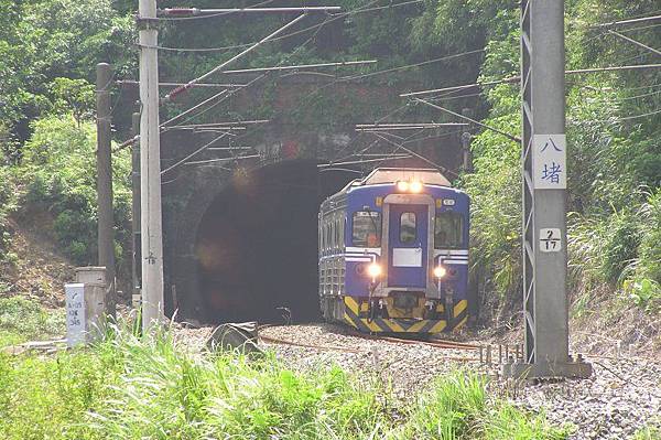 竹子嶺(竹仔寮)隧道 基隆端 (右)