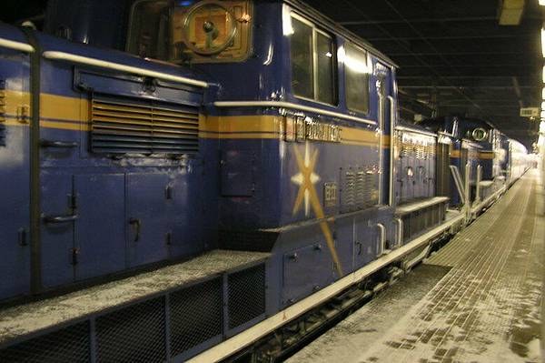 JR北海道 急行 はまなす (Hamanasu)