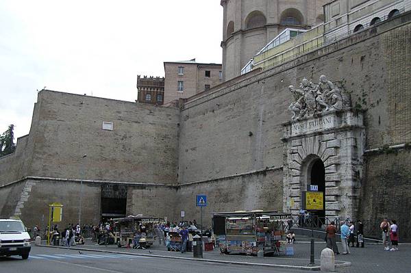 西斯汀禮拜堂的入口