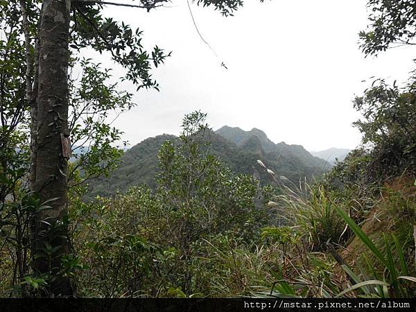 展望薯榔尖、姜子頭山、石燭尖