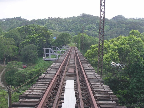 新魚藤坪橋