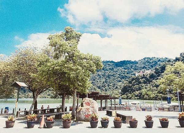 【梅花湖風景區宜蘭景點】來宜蘭冬山旅遊就是要梅花湖腳踏車踩起來! 【梅花湖風景區宜蘭景點】來宜蘭冬山旅遊就是要梅花湖腳踏車踩起來!