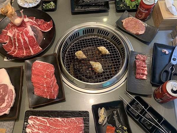 【林口美食推薦】超夯的燒肉(林口國賓昕境店)頂級和牛燒肉吃到飽餐廳壽星還打折！