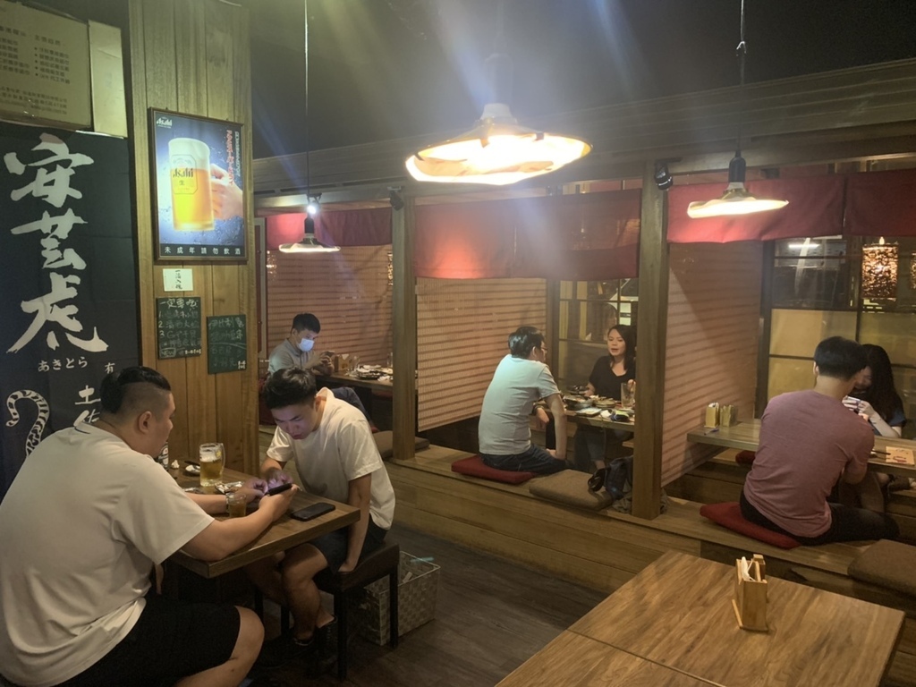 【老八風居酒屋江子翠店】捷運江子翠站宵夜烤物、板橋串燒店推薦－老八風居酒屋