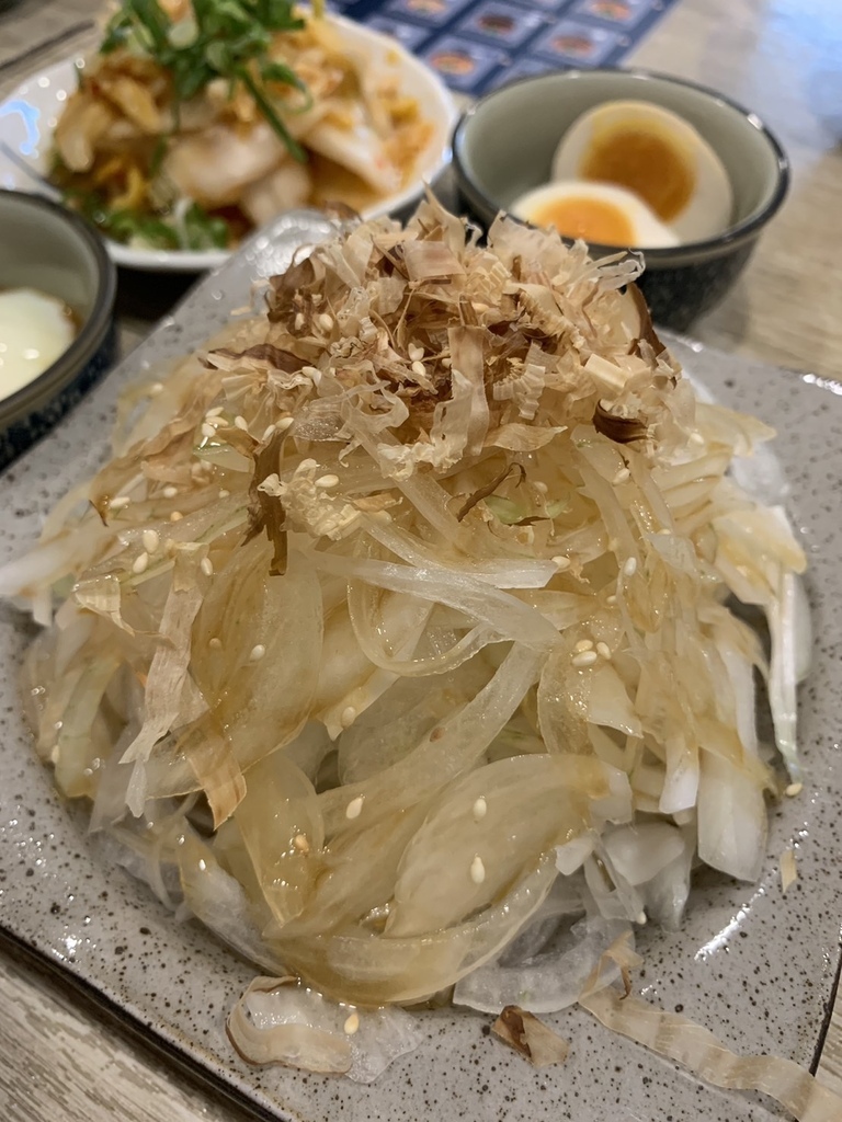 【台中豐原美食】汍樂滿盛燒肉丼豐原總店，超人氣平價美味，每一碗燒肉丼飯都超滿足！