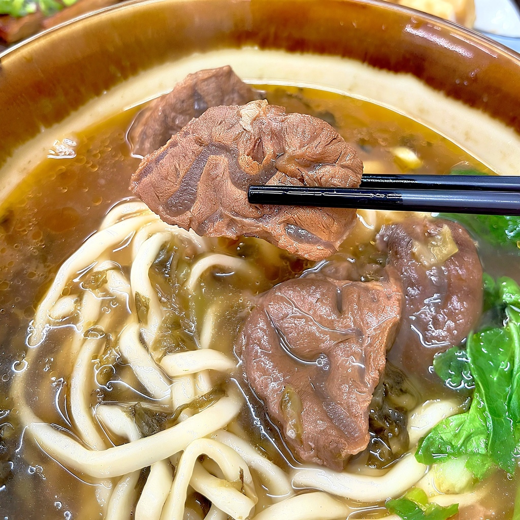 【雲林土庫美食】懷舊好滋味:張家牛肉麵的傳承與創新,30年不 【雲林土庫美食】懷舊好滋味:張家牛肉麵的傳承與創新,30年不