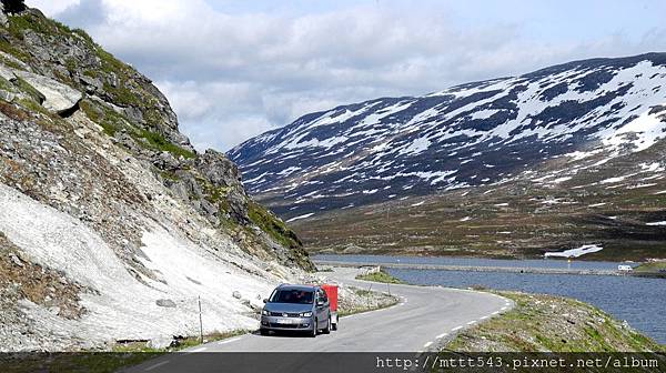 蓋倫格峽灣(Geirangerfjord )→里耳哈默Lillehammer沿途風光 (4).jpg