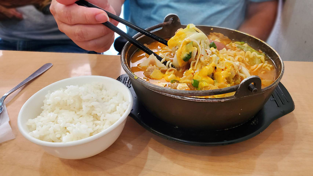 🍜板橋平價「韓式料理」輕食推薦-定光韓食輕飲