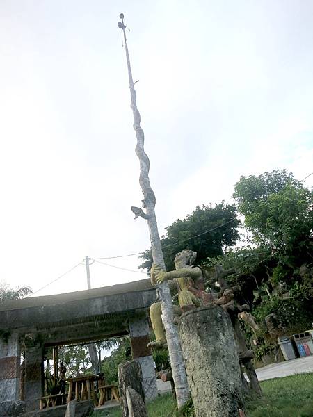 【MUJO趴趴走】台東金峰鄉新興村 5天4夜-洛神花季打工換宿留學記:P2第一天從捅洛神花開始.排灣族部落導覽到撒布優青年會活動行前會議