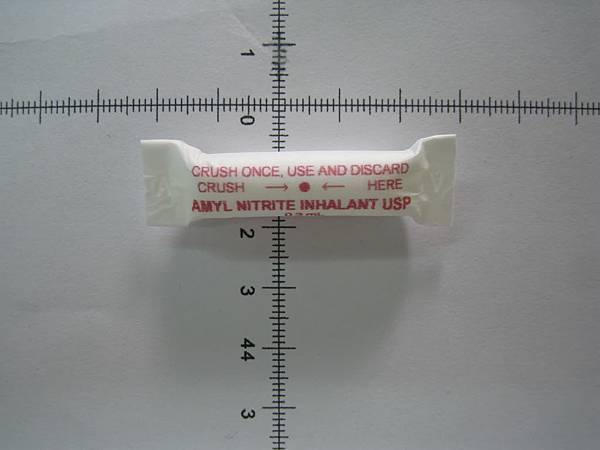 cyanideantidotepackageamylnitritein.JPG