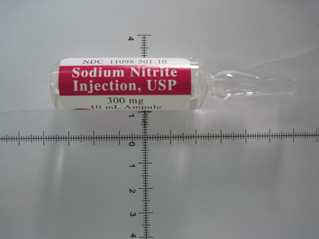 cyanideantidotepackagesodiumnitrite.JPG